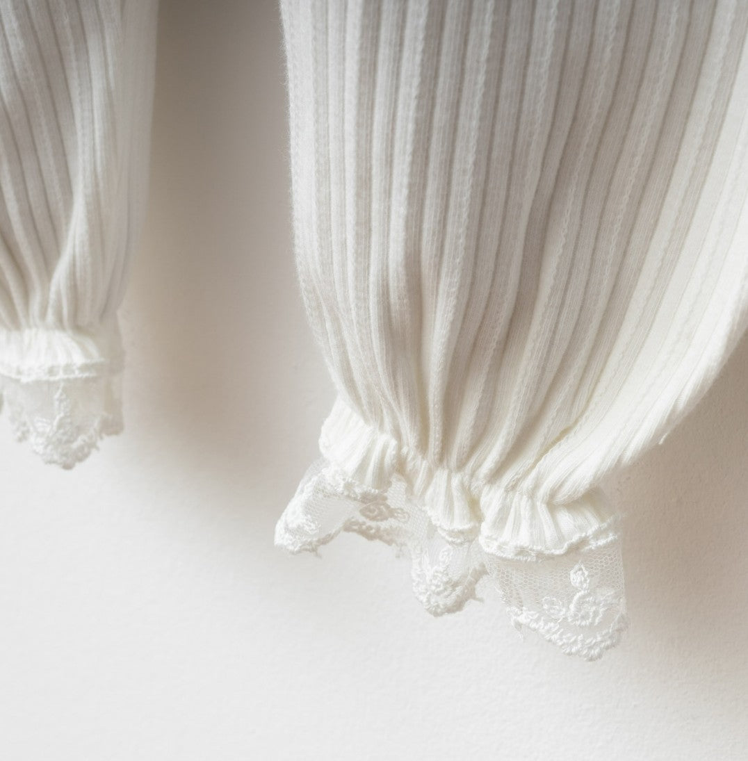 Ensemble naissance blanc avec bandeau – douceur et élégance pour bébé 🤍✨