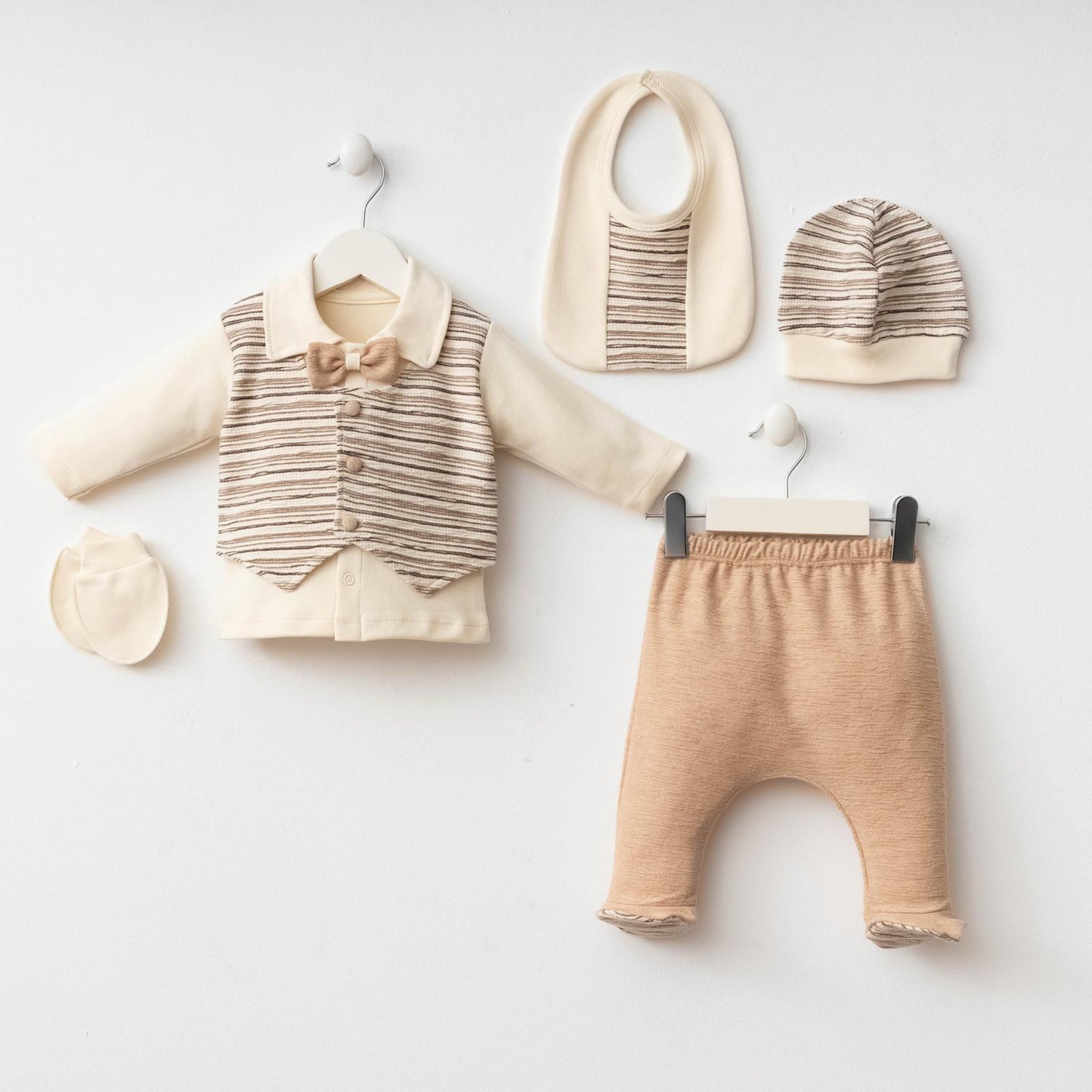 Ensemble Naissance Chic Rayé – Look Petit Gentleman Beige
