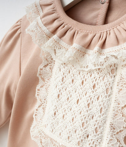 Ensemble naissance rose poudré et écru pour bébé ✨