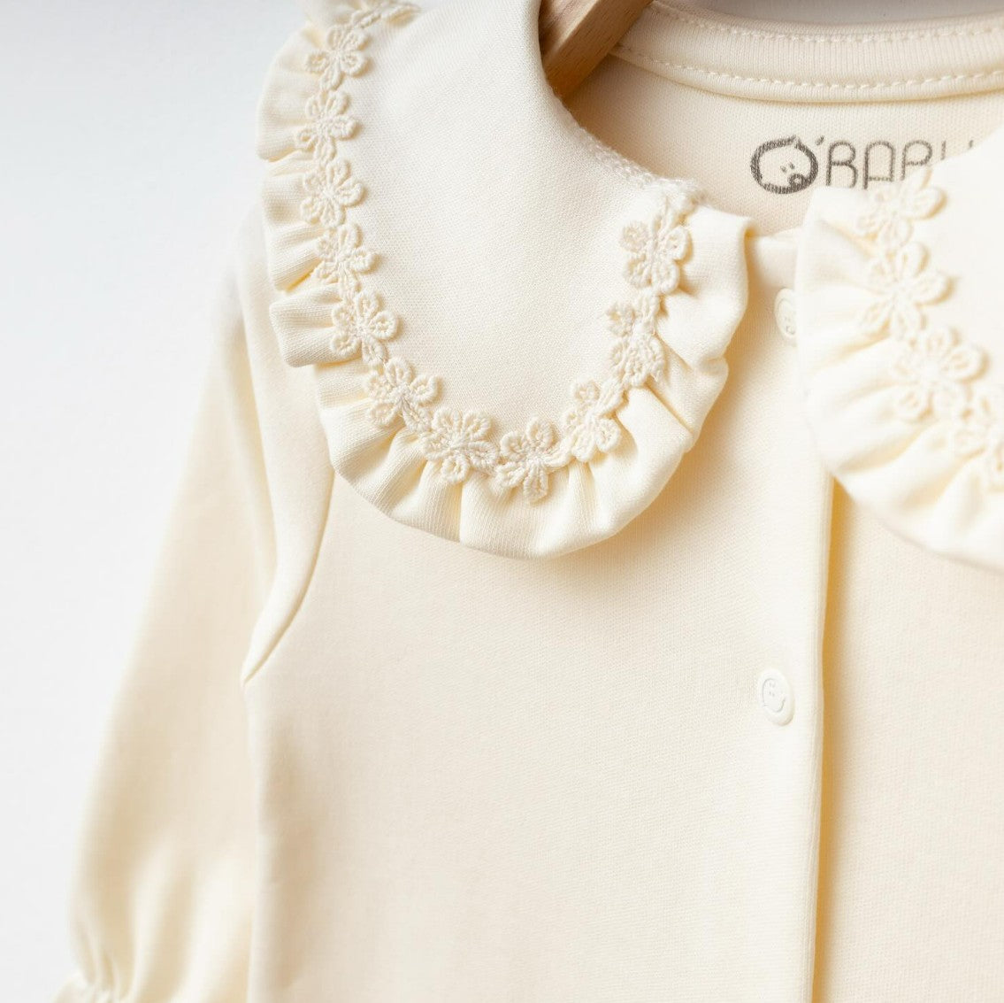 Combinaison naissance écrue avec bandeau – élégance et douceur pour bébé 🤍✨