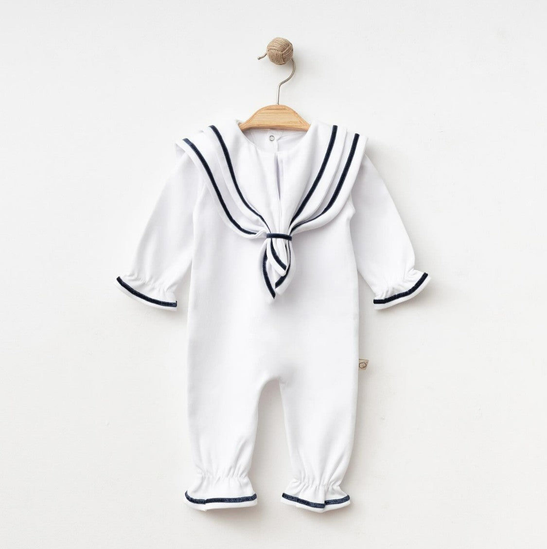 Combinaison naissance blanche style marin – élégance et douceur pour bébé ⚓🤍