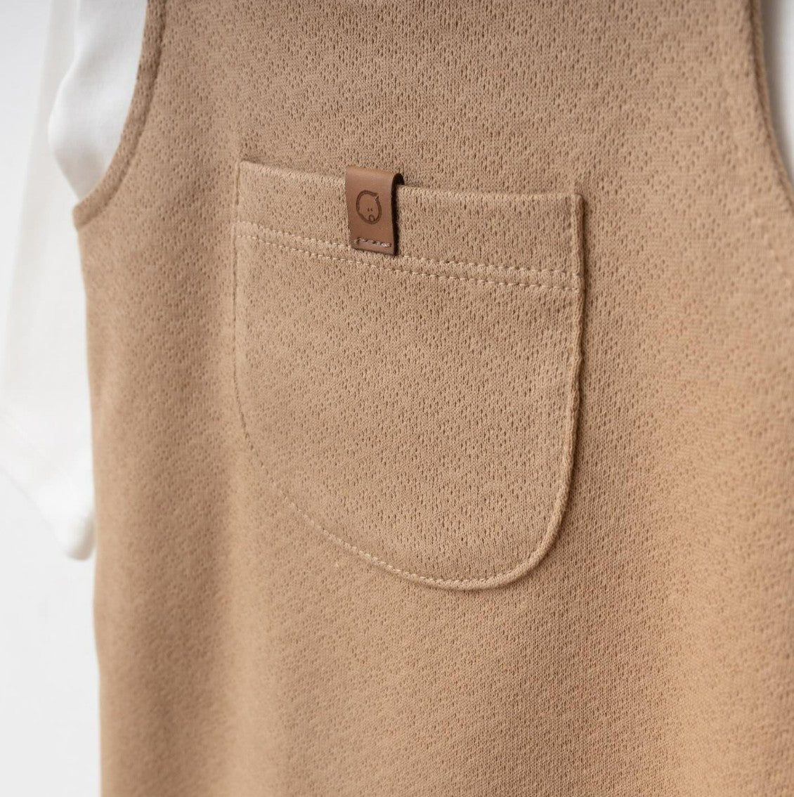 Ensemble naissance beige camel salopette et body – douceur et élégance pour bébé 🤍✨