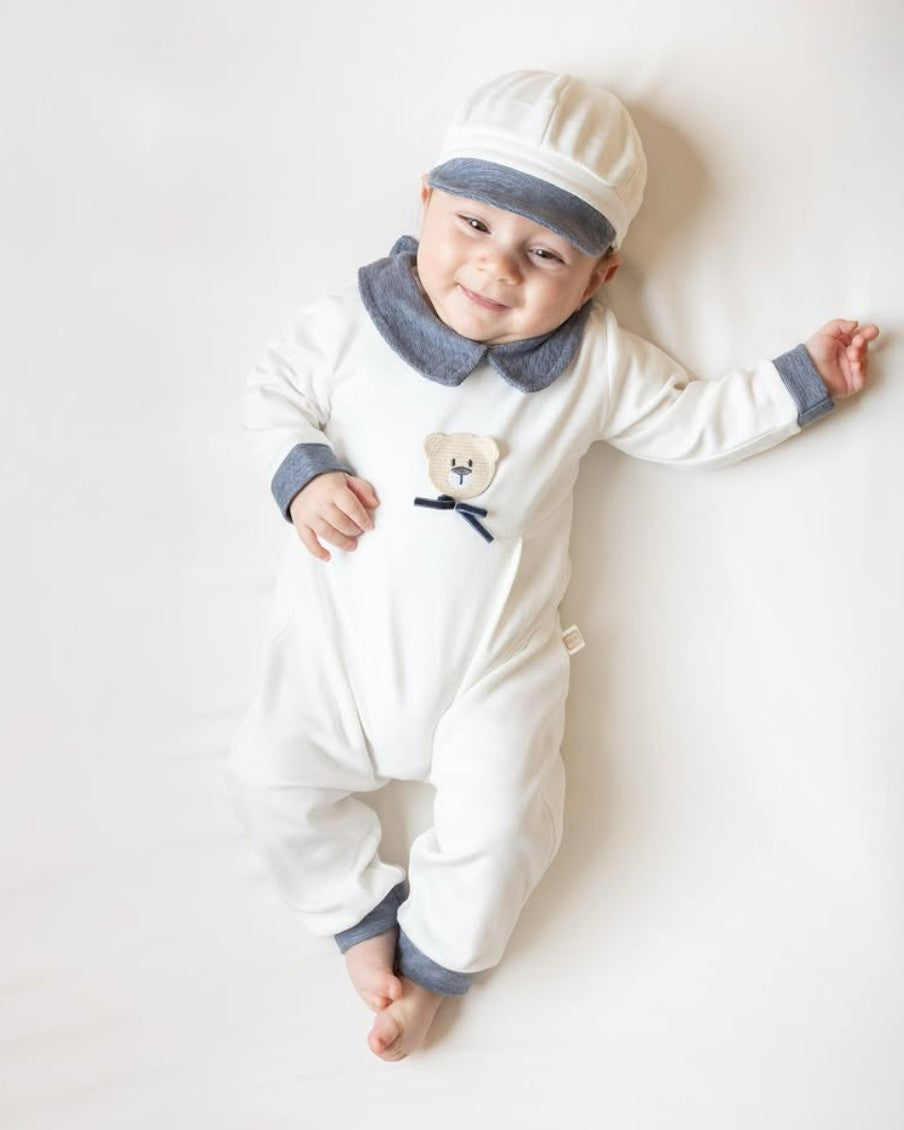 Ensemble naissance blanc et gris avec ourson – Élégance et douceur pour bébé 🤍🧸✨