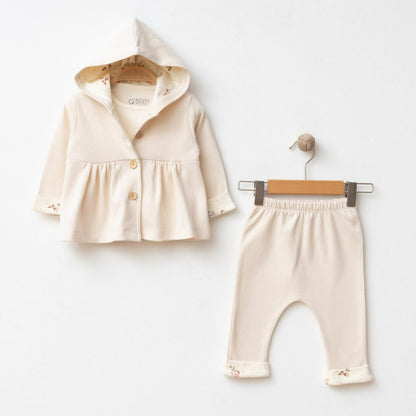 Ensemble naissance écru à capuche – Douceur naturelle et élégance pour bébé 🤍🌸✨