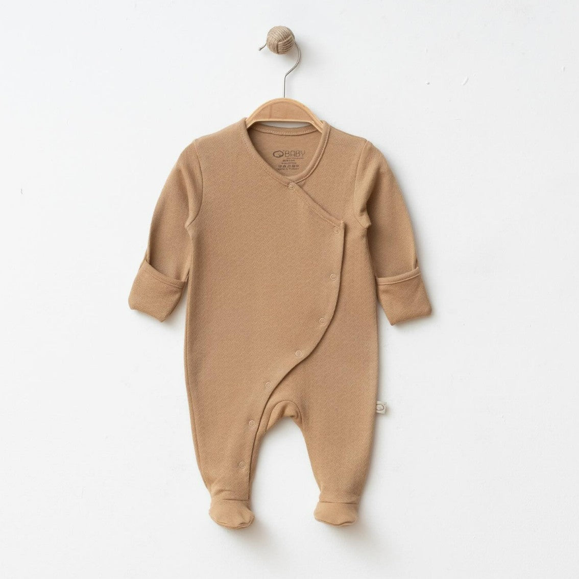 Pyjama naissance beige sable – Élégance douce & cocooning pour bébé ✨
