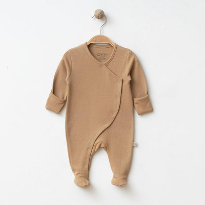 Pyjama naissance beige sable – Élégance douce & cocooning pour bébé ✨