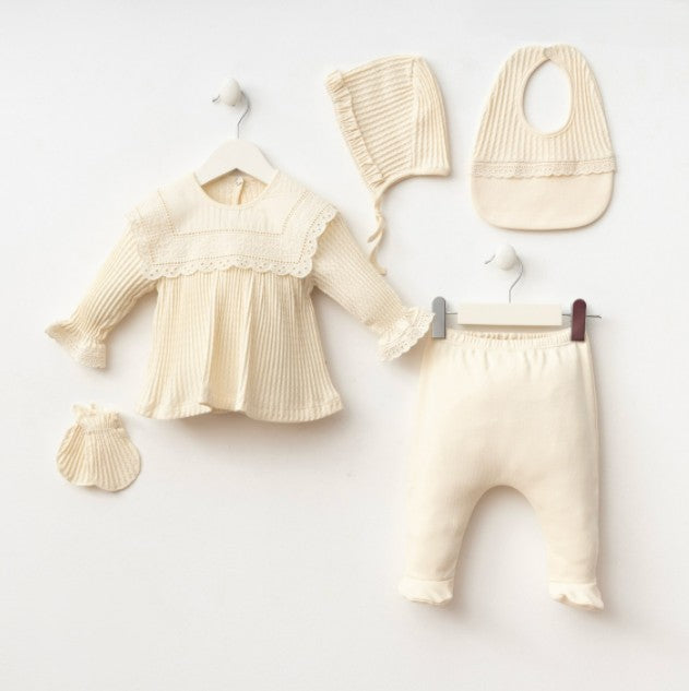 Ensemble bébé écru complet avec blouse en dentelle et accessoires assortis 🤍👶