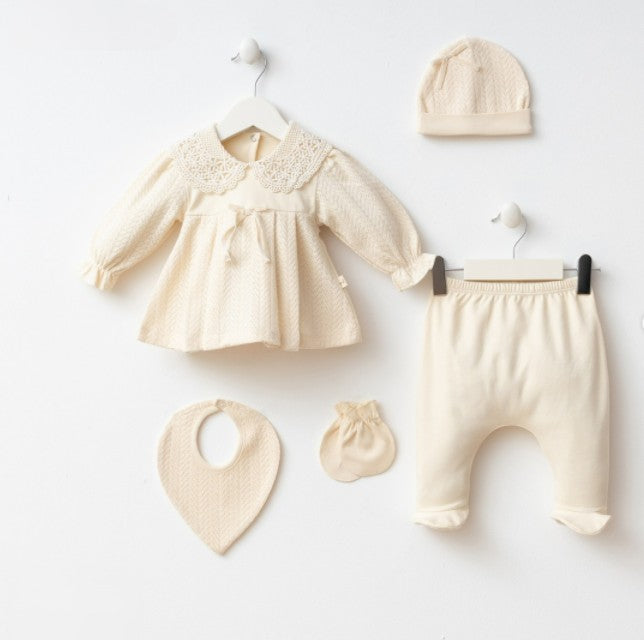 Ensemble bébé écru complet avec col en dentelle et accessoires assortis 🤍👶
