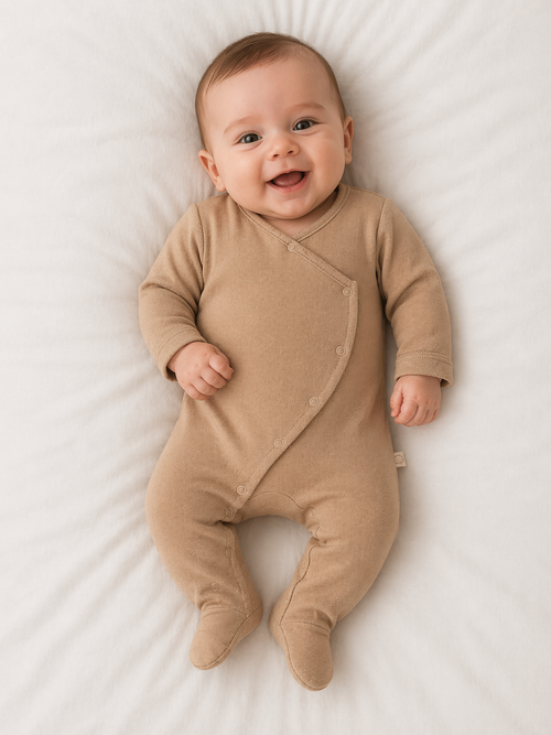 Pyjama naissance beige sable – Élégance douce & cocooning pour bébé ✨