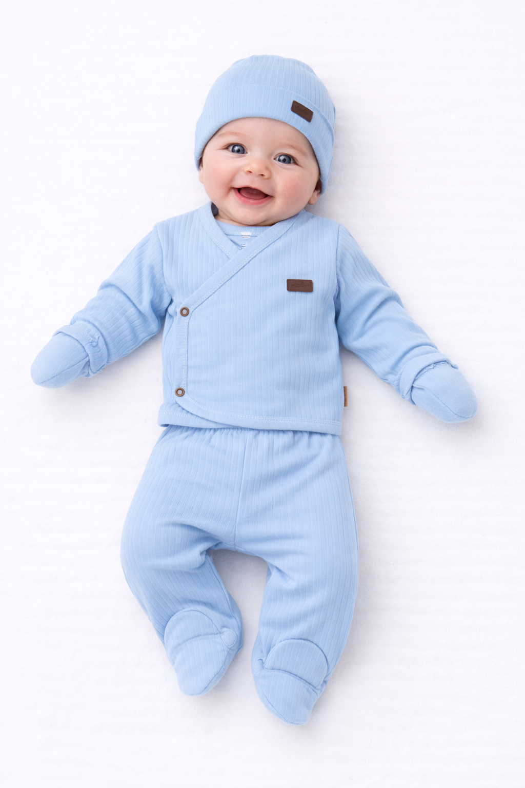 Ensemble naissance bleu ciel cache-cœur – Douceur & confort bébé 💙✨