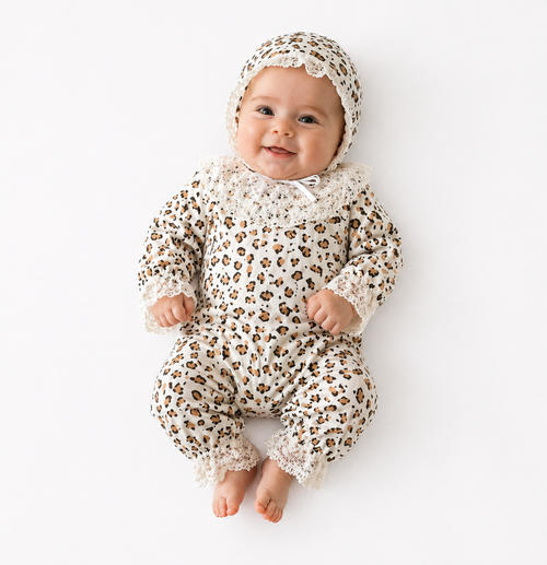 Ensemble bébé léopard & dentelle – Élégance douce et tendance 🐆🤍