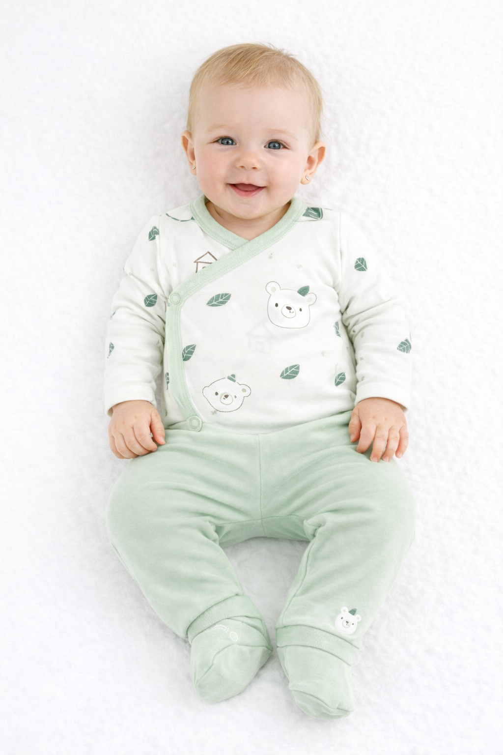 🍃🐻 Ensemble bébé vert tendre – Douceur et confort dès les premiers jours