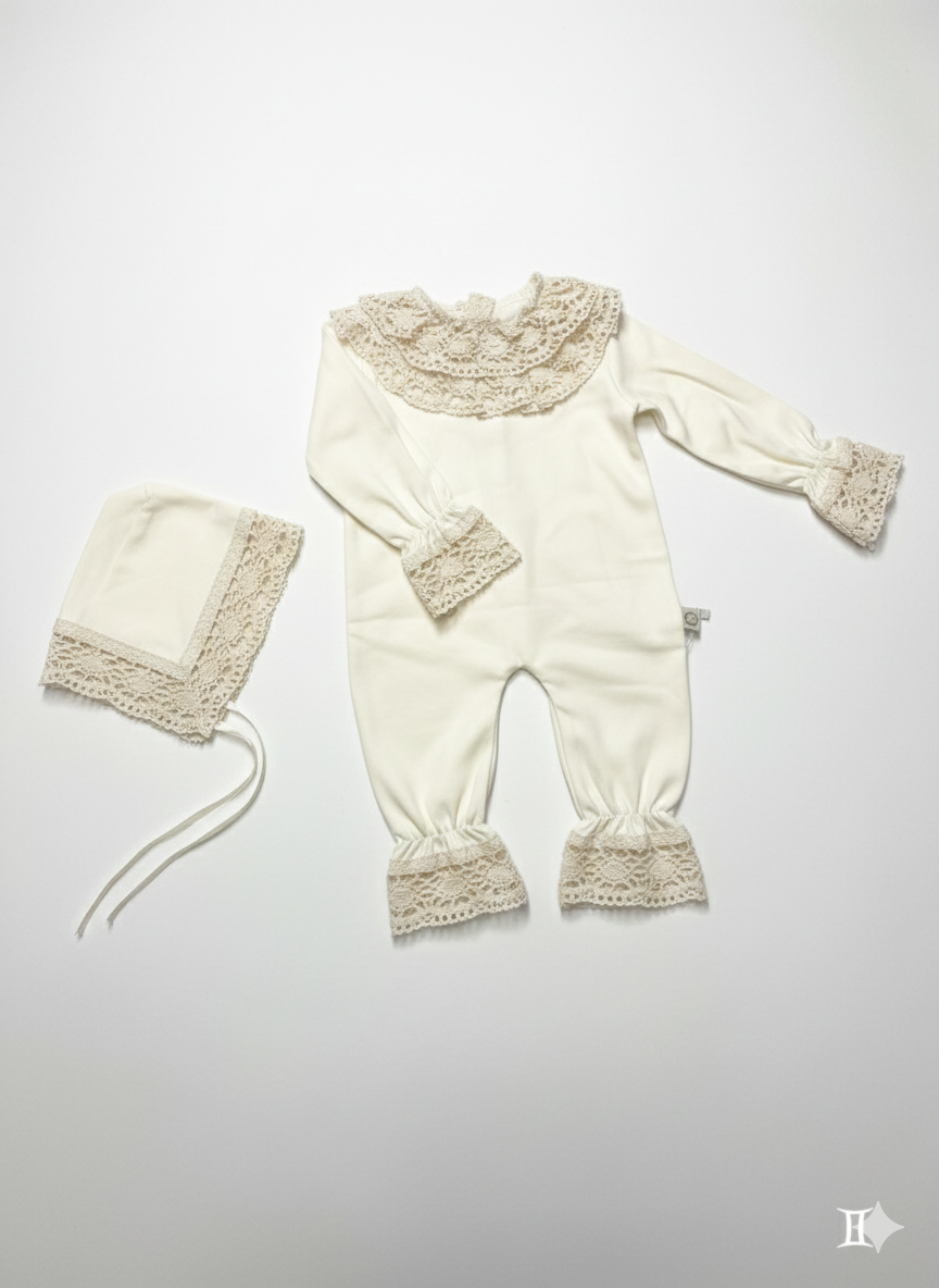 Ensemble Bébé 2 Pièces – Pyjama Côtelé & Bonnet Imprimé Floral Doux