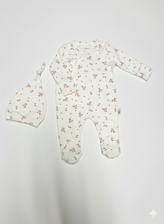 Ensemble Bébé 2 Pièces – Pyjama Côtelé & Bonnet Imprimé Floral Doux