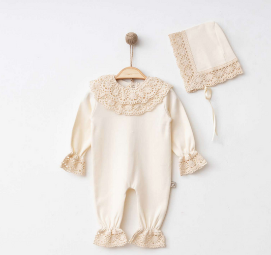 Ensemble Bébé 2 Pièces – Pyjama Côtelé & Bonnet Imprimé Floral Doux